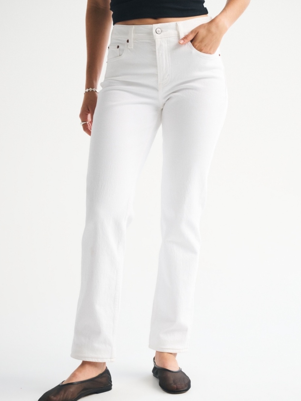 Abercrombie & Fitch Curve Love Mid Rise 90s Straight Jean in White